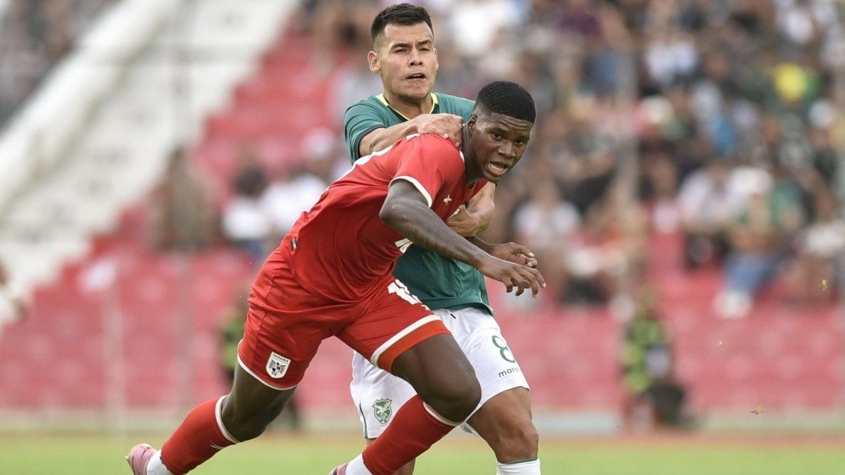 Selección de Panamá empata con Bolivia en debut de ensueño para Kadir Barría