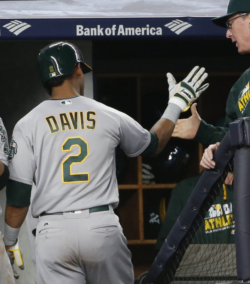 Con jonrones de Davis y Crisp, Atléticos vencen a Yanquis