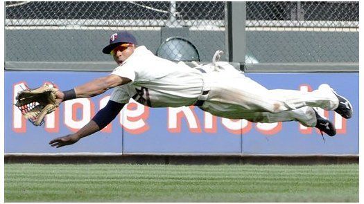 MLB: Mellizos 11, Tigres 4; Hughes pega dos jonrones