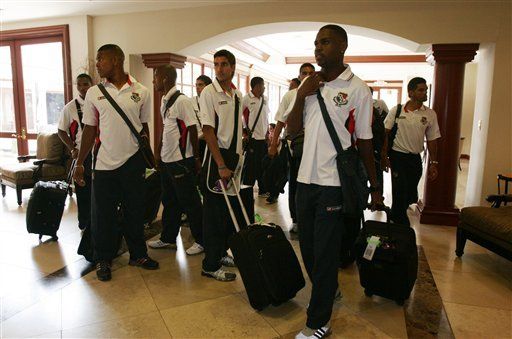 Mundial: El Salvador vence 3-1 a Panamá y avanza a semifinales