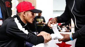 El panameño Rafael Pedroza pide disculpas después de dolorosa derrota en Texas