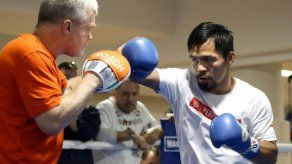 Pacquiao todavía no ha decidido quién le dirigirá en el combate ante Matthysse