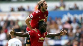 United arrolla a Swansea y suma segundo triunfo 4-0