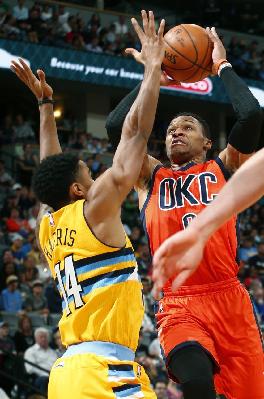 Westbrook eclipsa récord triple-dobles al alcanzar los 42