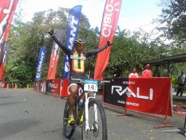Chiricano Mohamed Méndez gana primera etapa del Panamá Off Road