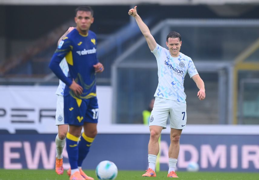 Serie A: Inter le gana sobre la hora al Hellas Verona