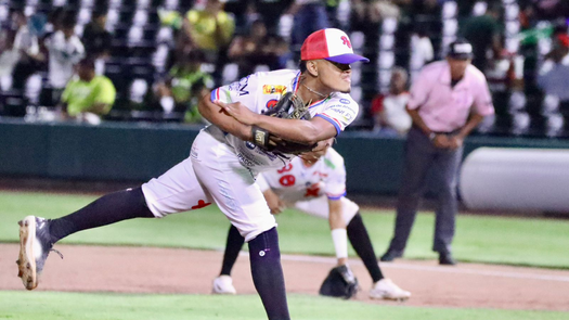 Joshua Martínez registra 13 victorias consecutivas en el Béisbol Juvenil Joshua Martínez registra 13 victorias consecutivas en el Béisbol Juvenil