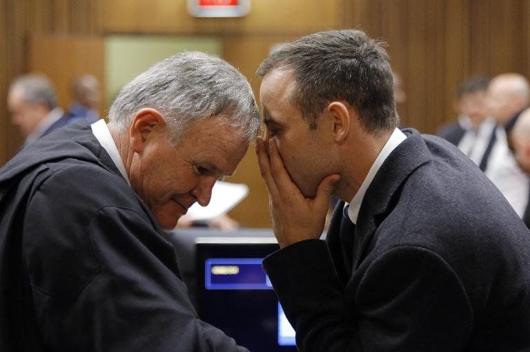 Se reanuda juicio a Pistorius, turno de la defensa