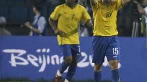 Argentina golea 3-0 a Brasil y es finalista