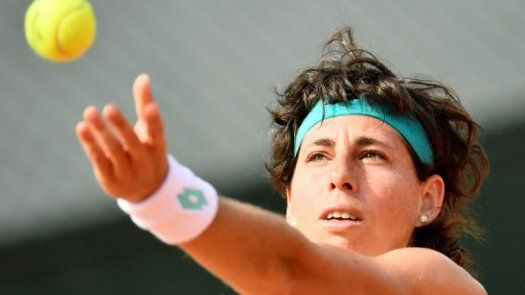 Carla Suárez se despide del Torneo de Eastbourne tras perder ante Collins
