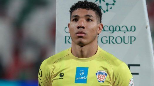 Orlando Mosquera es elegido el mejor portero del mes de marzo en la Liga Saudí