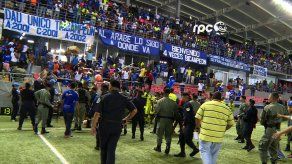 Plaza Amador y Árabe Unido suspendido por trifulca