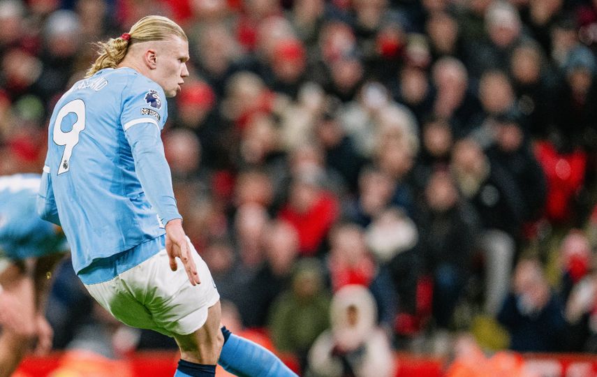 Representante de Erling Haaland niega contactos con el FC Barcelona