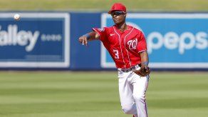 MLB: Jeter llega a los Yankees