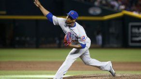Cachorros pactan con los relevistas Strop y Workman