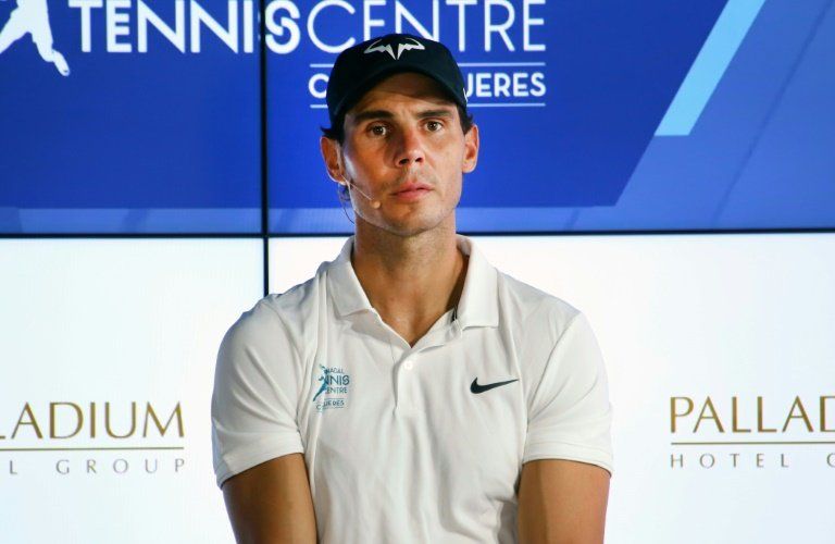 Rafael Nadal inaugura academia de tenis en mexicano Cancún