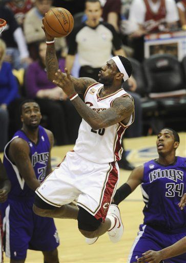 NBA: Cavaliers 97, Kings 90; LeBron y los Cavs en plan grande