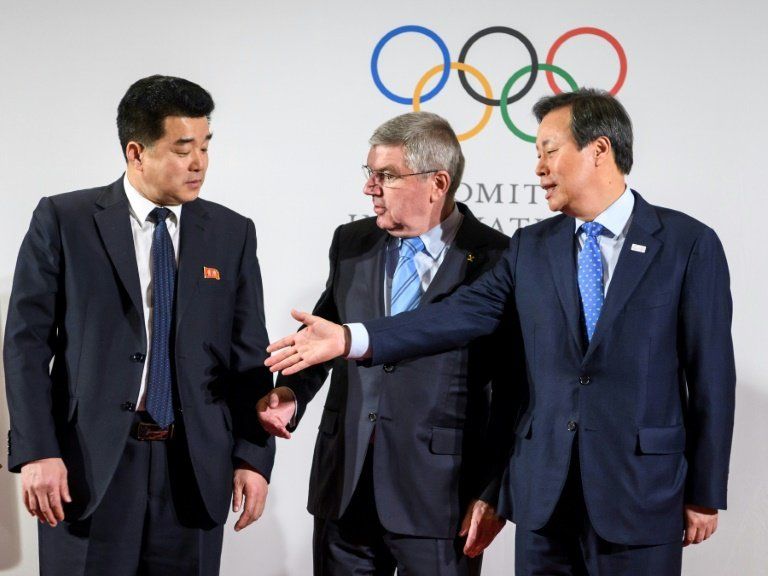 El COI y las dos Coreas celebran una cumbre olímpica en Suiza