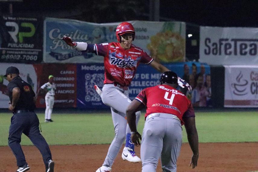 Béisbol Juvenil 2025: Panamá Metro superó a Los Santos en un partidazo