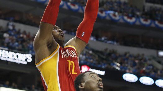 Harden y Howard colocan a Rockets arriba por 3-0