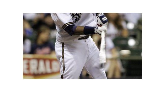 MLB: Cerveceros 5, Cachorros 1; Weeks jonronea