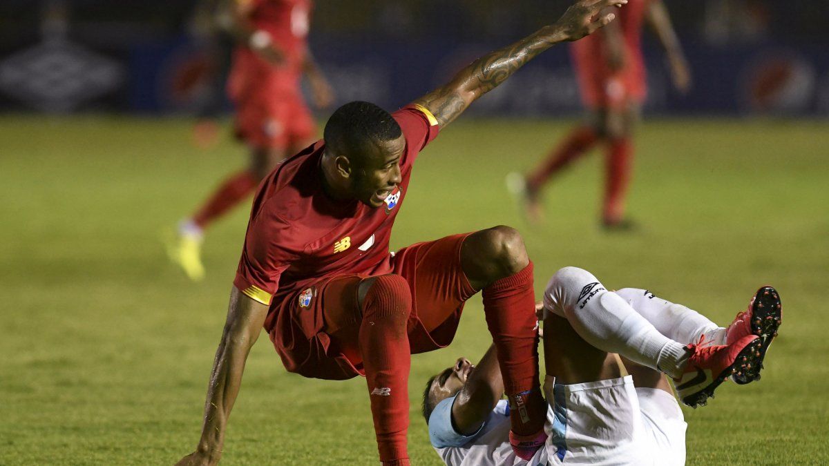 Alfredo Stephens contento por su llamado y debut en el camino a Qatar 2022