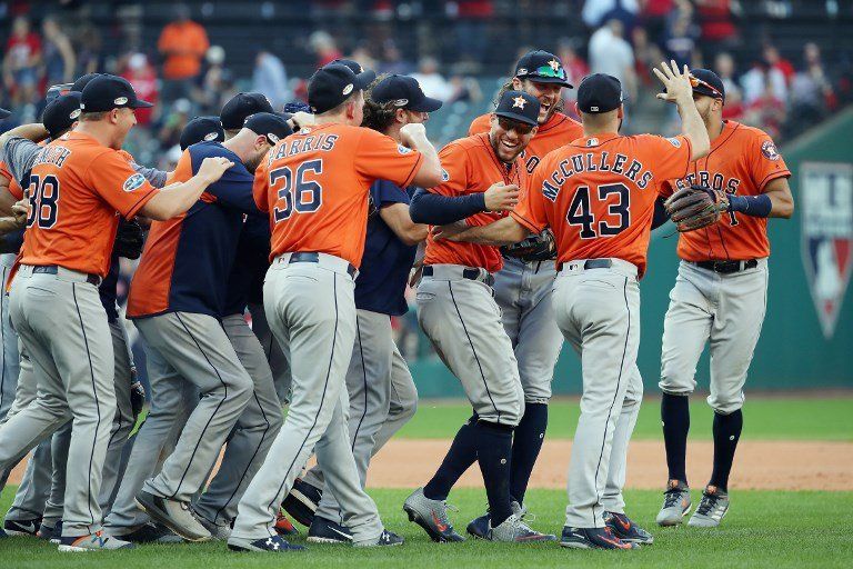 Astros apalean 11-3 a Indios, barridos en serie divisional