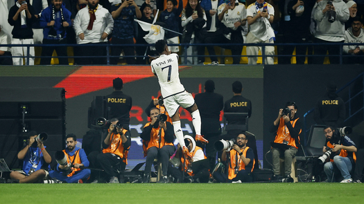 Vinicius Jr con hat-trick y celebración a lo CR7 ante el Barca&nbsp;