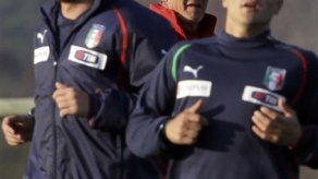 Mundial: Italia pone en marcha la defensa de su corona