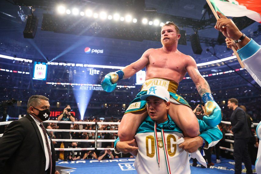 Canelo Álvarez hizo perder millones de dólares a un boxeador
