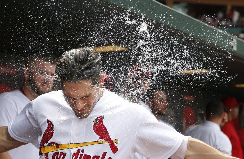 Piscotty y Grichuk pegan jonrones; Cardenales ganan
