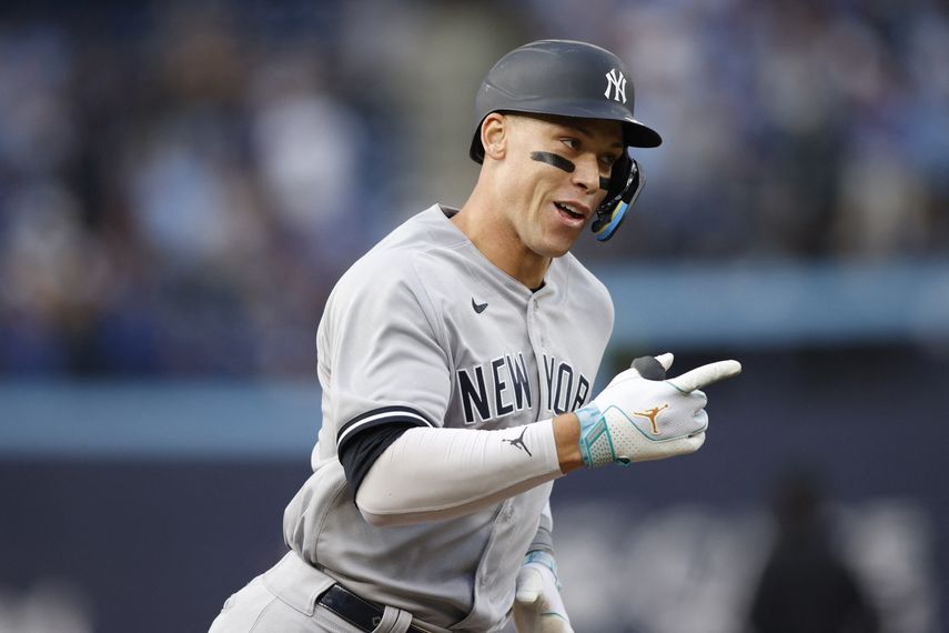 MLB: Aaron Judge conecta dos históricos cuadrangulares ante Azulejos