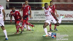 Delantero José Luis Garcés jugará con el Tauro