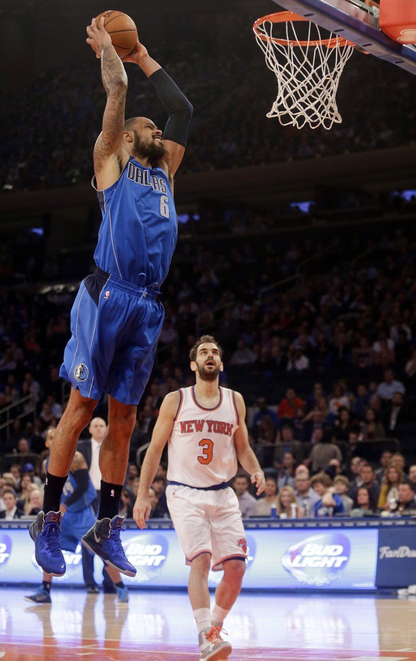 Chandler vuelve a NY y Mavs aplastan