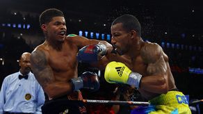 Shakur Stevenson venció contundentemente Conceiçao y subirá al peso ligero