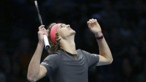 Zverev y Djokovic a la final de Copa Masters de la ATP