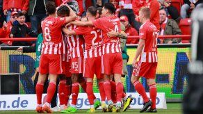 El sorprendente Unión Berlín mantiene liderato en Bundesliga