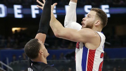 Fournier define de último momento por Magic sobre Pistons