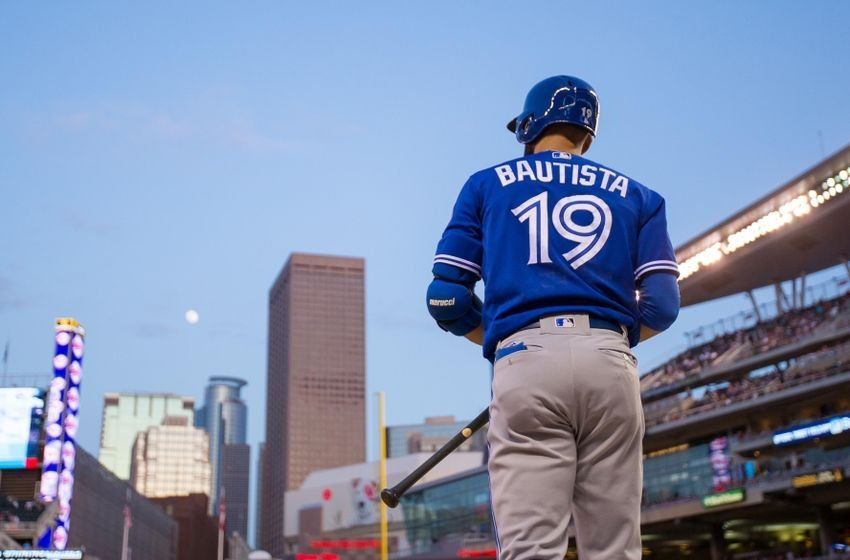 José Bautista debuta como 3B con los Bravos