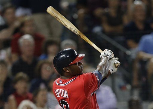 Upton pega grand slam y Bravos vencen a Dodgers