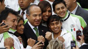 Panam: Presidente Calderón abandera a delegación mexicana