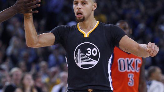 Warriors hilan 41er triunfo en casa; superan al Thunder