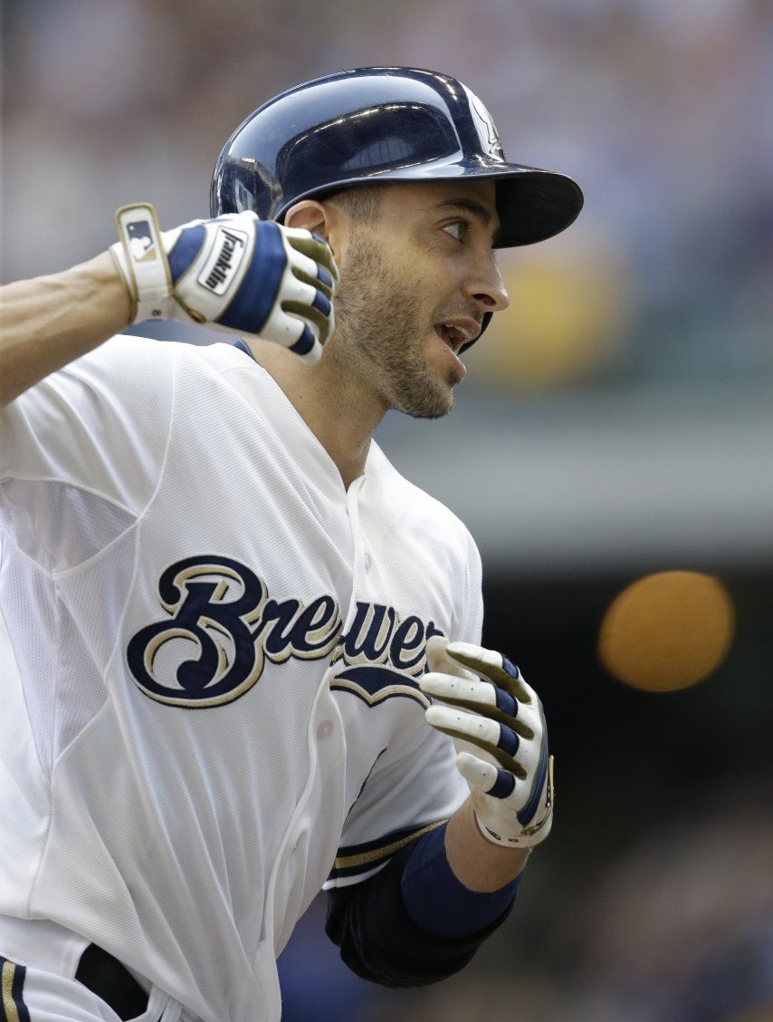 Con grand slam, Braun empata marca y da triunfo a Cerveceros