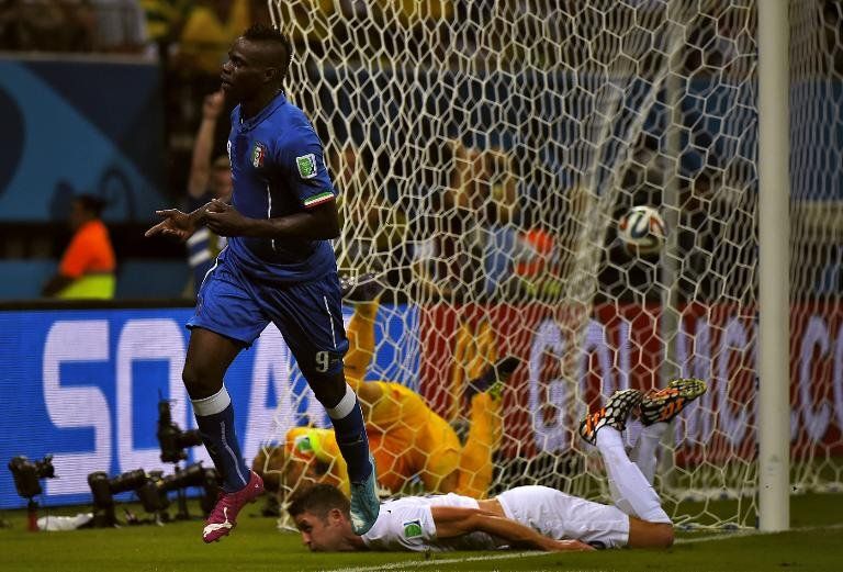 Mundial: Italia vence a Inglaterra 2-1