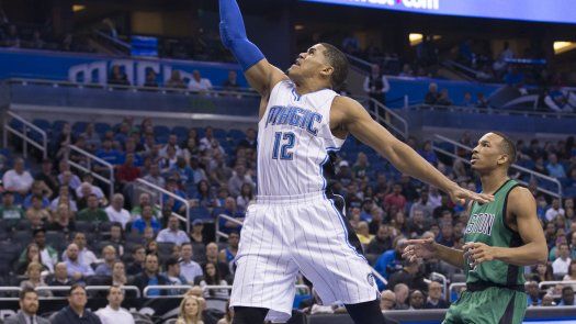 Oladipo anota 19 y Magic doblega a Celtics