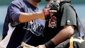 Carlos Peña regresa fuerte con el bate