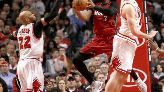 Wade y Bosh encienden remontada del Heat