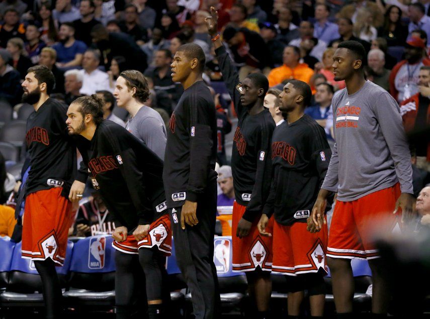 Bulls ganan 103-97 a Suns liderados por 32 puntos de Butler