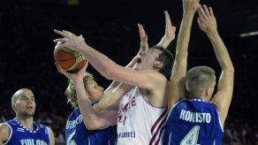 Turquía vence a Finlandia en la prórroga tras una gran remontada