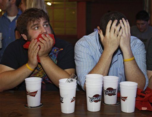 Dueño de Cavs dice que LeBron James no se esforzó en los playoffs